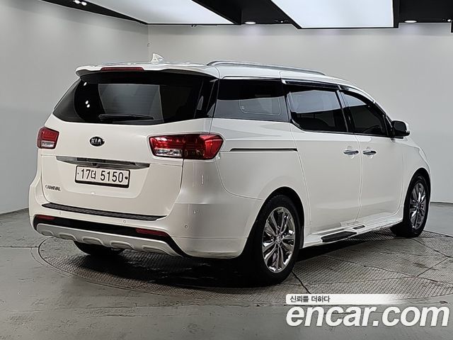 Kia Carnival 9-seater Prestige 2018 — фото 2
