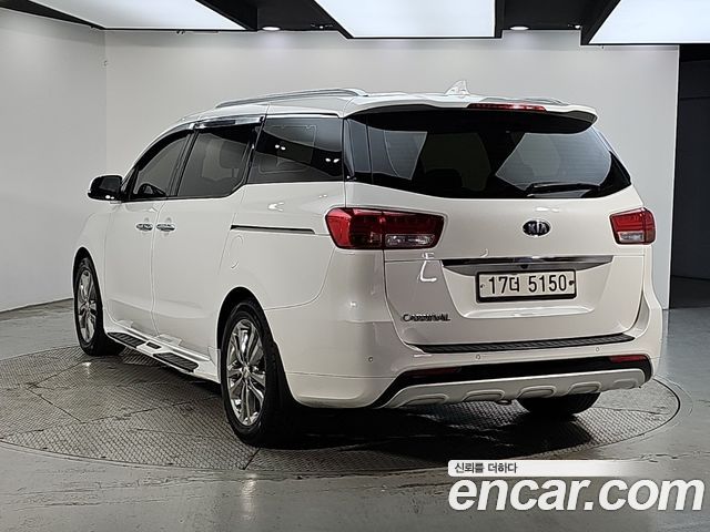 Kia Carnival 9-seater Prestige 2018 — фото 4