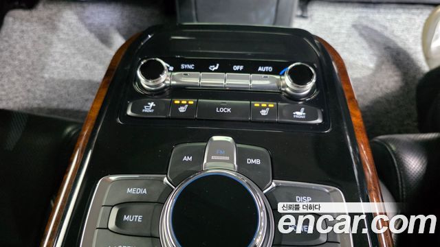 Genesis EQ900 3.8 GDI AWD Premium Luxury 2016 — фото 19