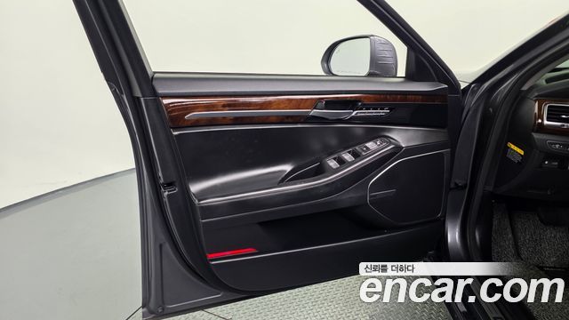 Genesis EQ900 3.8 GDI AWD Premium Luxury 2016 — фото 24