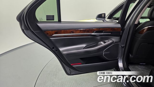 Genesis EQ900 3.8 GDI AWD Premium Luxury 2016 — фото 25