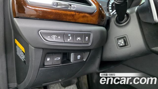 Genesis EQ900 3.8 GDI AWD Premium Luxury 2016 — фото 30