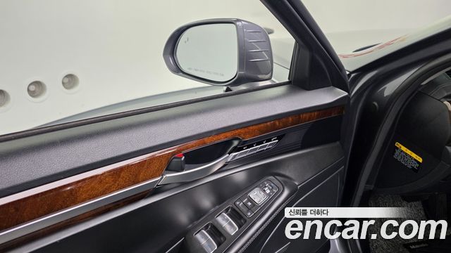 Genesis EQ900 3.8 GDI AWD Premium Luxury 2016 — фото 37