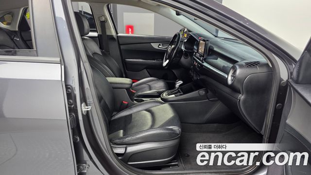 Kia K3 Luxury 2020 — фото 11