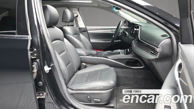 Hyundai Grandeur (IG) 3.0 LPi Rent Car Modern 2022 — фото 11