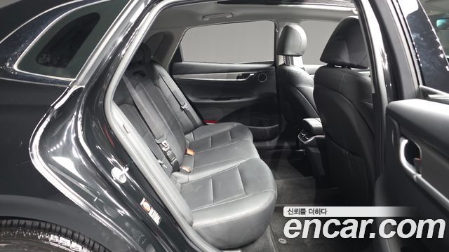 Hyundai Grandeur (IG) 3.0 LPi Rent Car Modern 2022 — фото 12