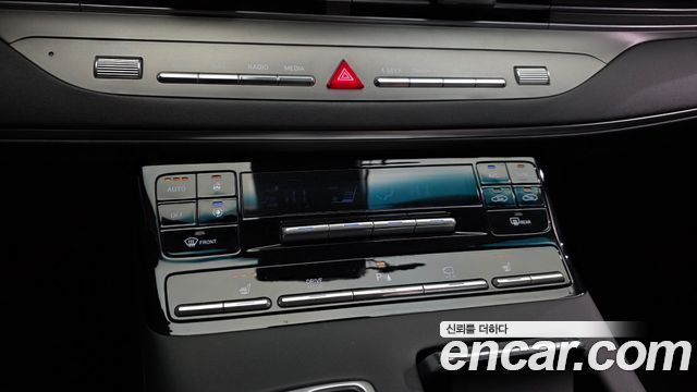 Hyundai Grandeur (IG) 3.0 LPi Rent Car Modern 2022 — фото 16