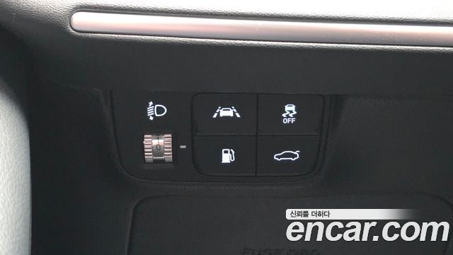 Hyundai Grandeur (IG) 3.0 LPi Rent Car Modern 2022 — фото 29