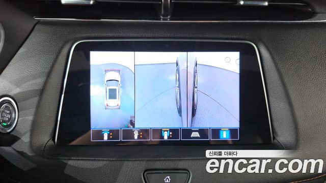 Cadillac XT4 2.0 Sport AWD 2023 — фото 15