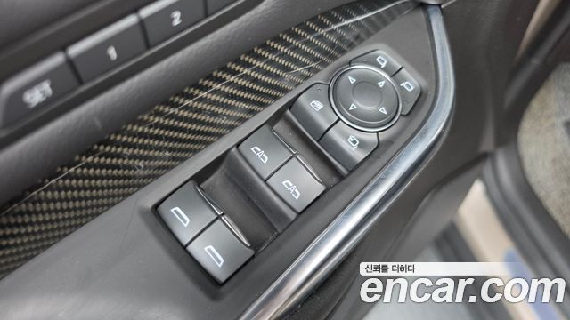 Cadillac XT4 2.0 Sport AWD 2023 — фото 29