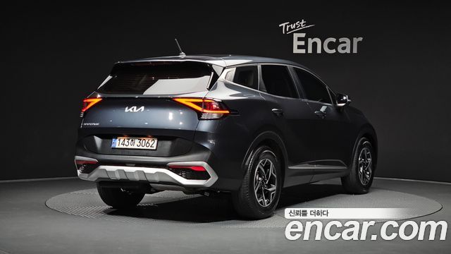 Kia Sportage (V) Diesel 2.0 2WD Trendy 2023 — фото 2
