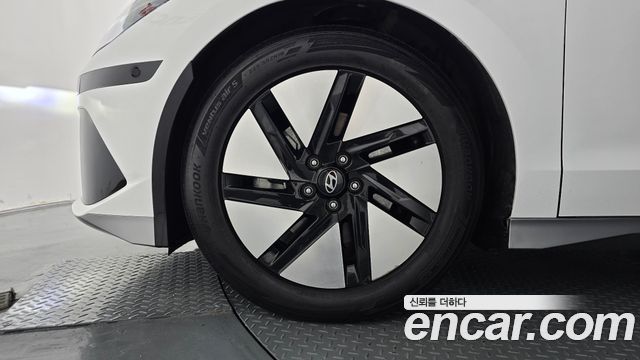 Hyundai Ioniq 6 Long Range Prestige 2023 — фото 5