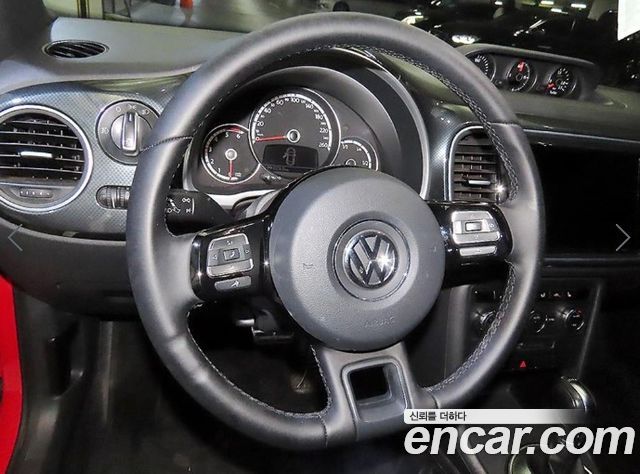Volkswagen Beetle 2.0 TDI Premium 3rd 2013 — фото 8