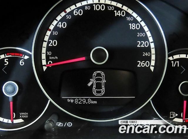 Volkswagen Beetle 2.0 TDI Premium 3rd 2013 — фото 9