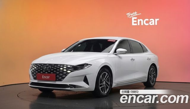 Hyundai Grandeur (IG) 3.0 LPi Rent Car Modern