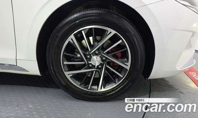 Hyundai Grandeur (IG) 3.0 LPi Rent Car Modern 2020 — фото 21