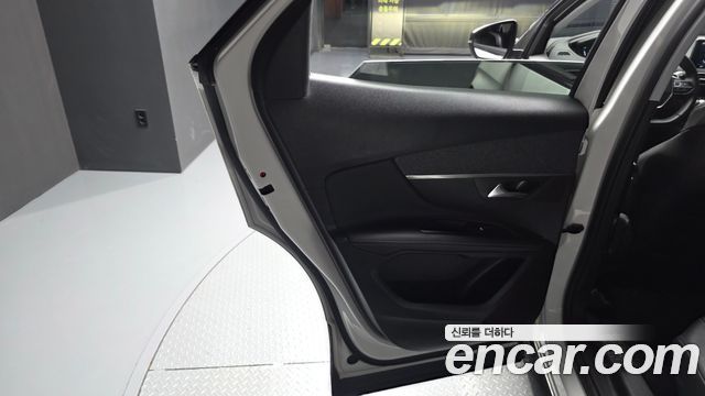 Peugeot 3008 (II) 1.5 BlueHDi Allure 2019 — фото 25