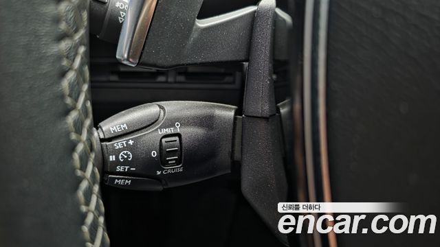 Peugeot 3008 (II) 1.5 BlueHDi Allure 2019 — фото 27