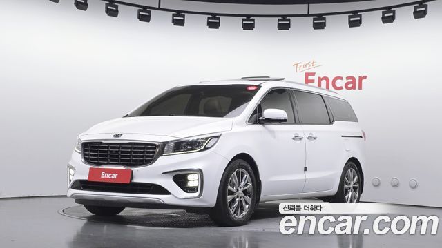Kia Carnival 7-Seater Limousine President 2019 — фото 1