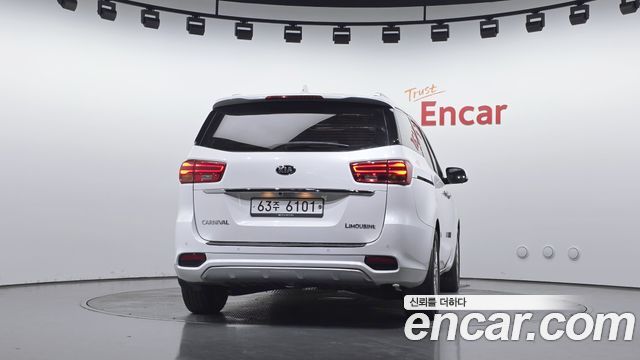 Kia Carnival 7-Seater Limousine President 2019 — фото 4