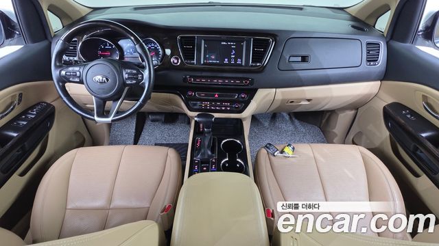 Kia Carnival 7-Seater Limousine President 2019 — фото 7