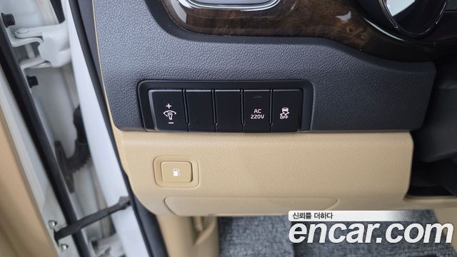 Kia Carnival 7-Seater Limousine President 2019 — фото 28