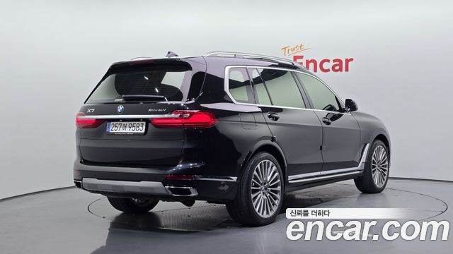 BMW X7 (G07) xDrive 40i Design Pure Excellence 7-Seater 2022 — фото 2