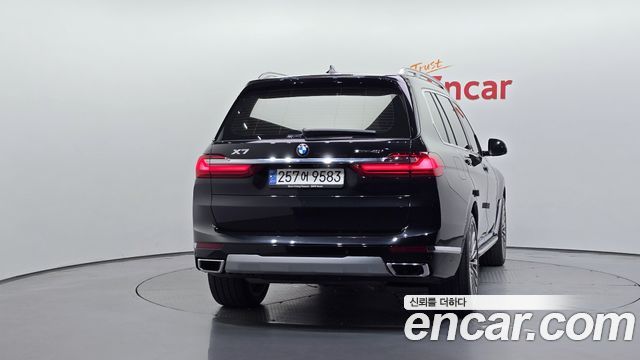 BMW X7 (G07) xDrive 40i Design Pure Excellence 7-Seater 2022 — фото 4
