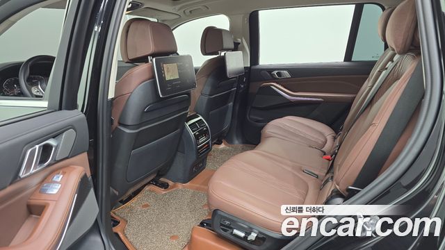 BMW X7 (G07) xDrive 40i Design Pure Excellence 7-Seater 2022 — фото 11
