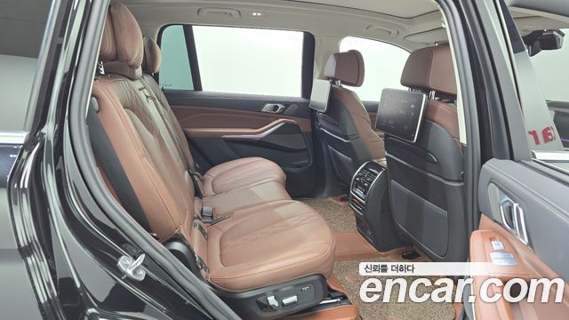 BMW X7 (G07) xDrive 40i Design Pure Excellence 7-Seater 2022 — фото 19
