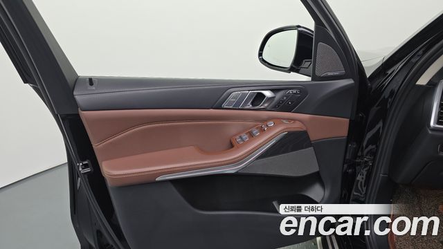 BMW X7 (G07) xDrive 40i Design Pure Excellence 7-Seater 2022 — фото 24