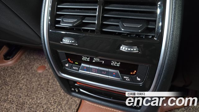 BMW X7 (G07) xDrive 40i Design Pure Excellence 7-Seater 2022 — фото 31
