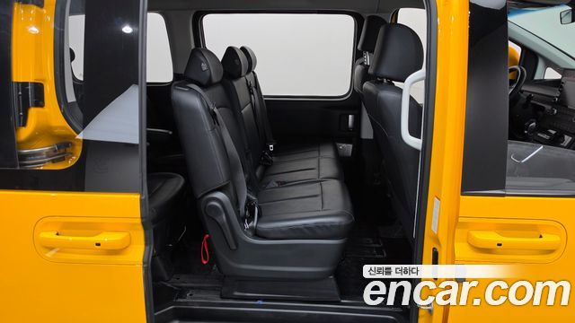 Hyundai Staria L3.5  Kinder Safety Car 11-Seater 2025 — фото 11