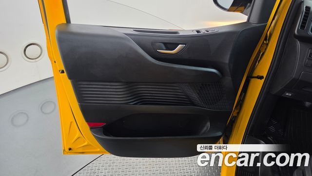 Hyundai Staria L3.5  Kinder Safety Car 11-Seater 2025 — фото 24