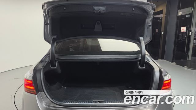 Kia K9 3.3 GDI Executive 2016 — фото 20