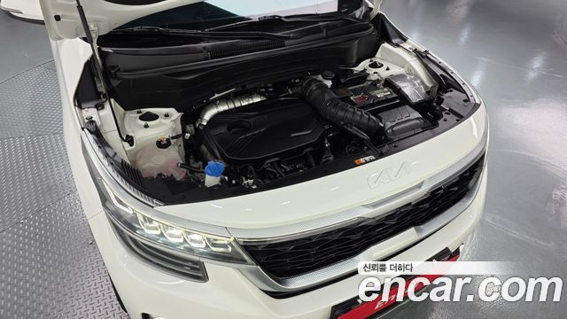Kia Seltos Gasoline 1.6 Turbo 2WD Signature 2022 — фото 6