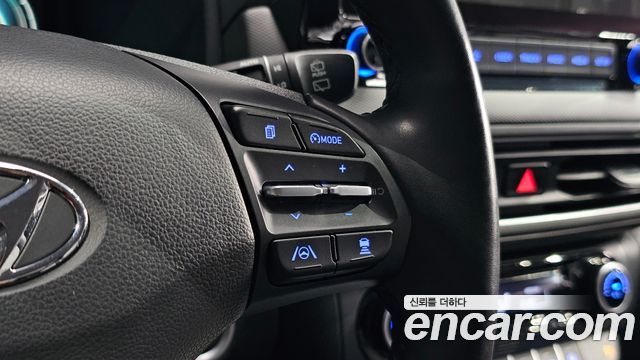 Hyundai Kona Hybrid Inspiration 2023 — фото 19