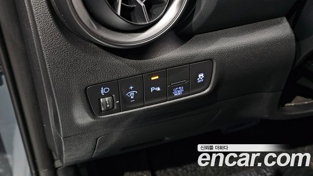 Hyundai Kona Hybrid Inspiration 2023 — фото 24