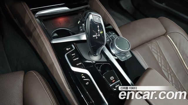 BMW 5 Series (G30) 530i M Sport Package 2021 — фото 9