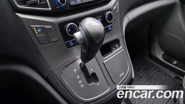 Hyundai Grand Starex 5-Seater VAN Modern 2016 — фото 9