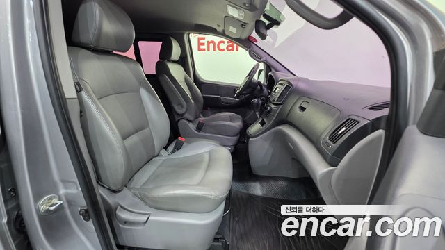 Hyundai Grand Starex 5-Seater VAN Modern 2016 — фото 10