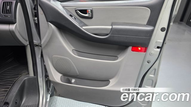 Hyundai Grand Starex 5-Seater VAN Modern 2016 — фото 31