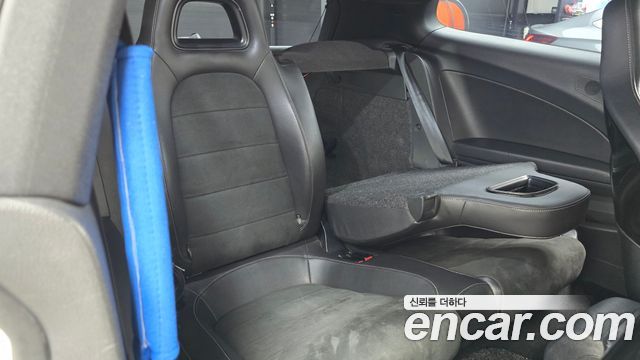 Volkswagen Scirocco 2.0 TSI R 2013 — фото 12