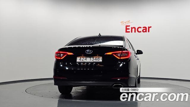 Hyundai Sonata (LF) 2.0 Smart 2016 — фото 4