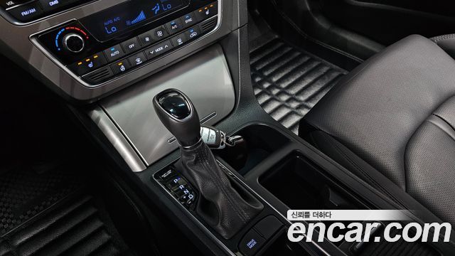 Hyundai Sonata (LF) 2.0 Smart 2016 — фото 9