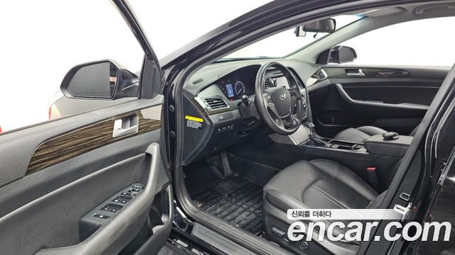Hyundai Sonata (LF) 2.0 Smart 2016 — фото 10