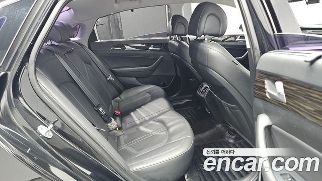 Hyundai Sonata (LF) 2.0 Smart 2016 — фото 11