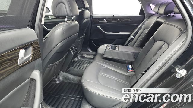 Hyundai Sonata (LF) 2.0 Smart 2016 — фото 12