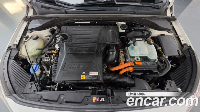 Hyundai Ioniq Hybrid N 2016 — фото 6