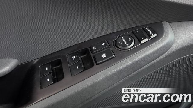 Hyundai Ioniq Hybrid N 2016 — фото 29